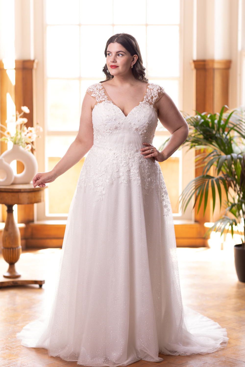 Albany image in the True Bride range