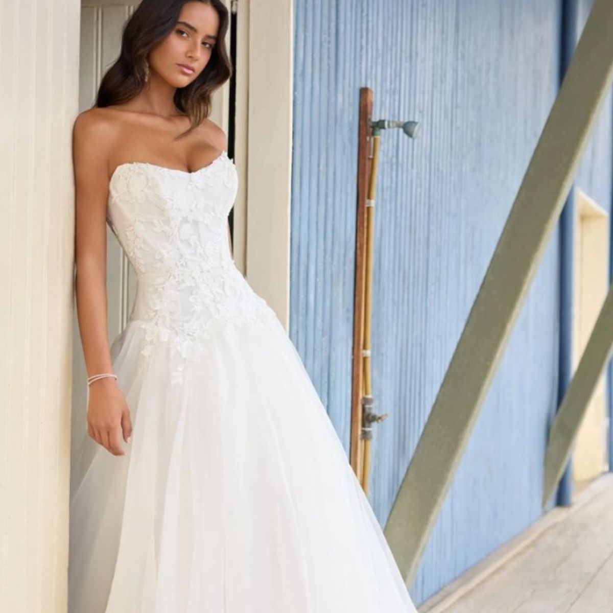 Image representing Luxury Bridal Dresses & Accessories in Thanet Kent from Novo Bridal