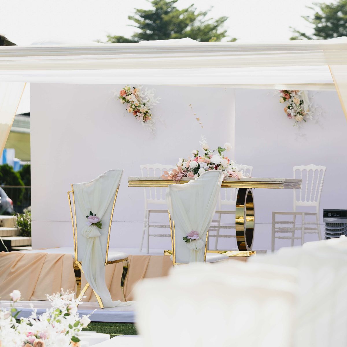 How to Choose a Wedding Dress for Your Venue - Novo Bridal Project